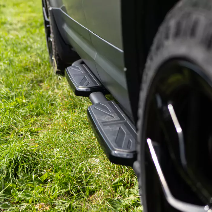 side steps on a land rover defender