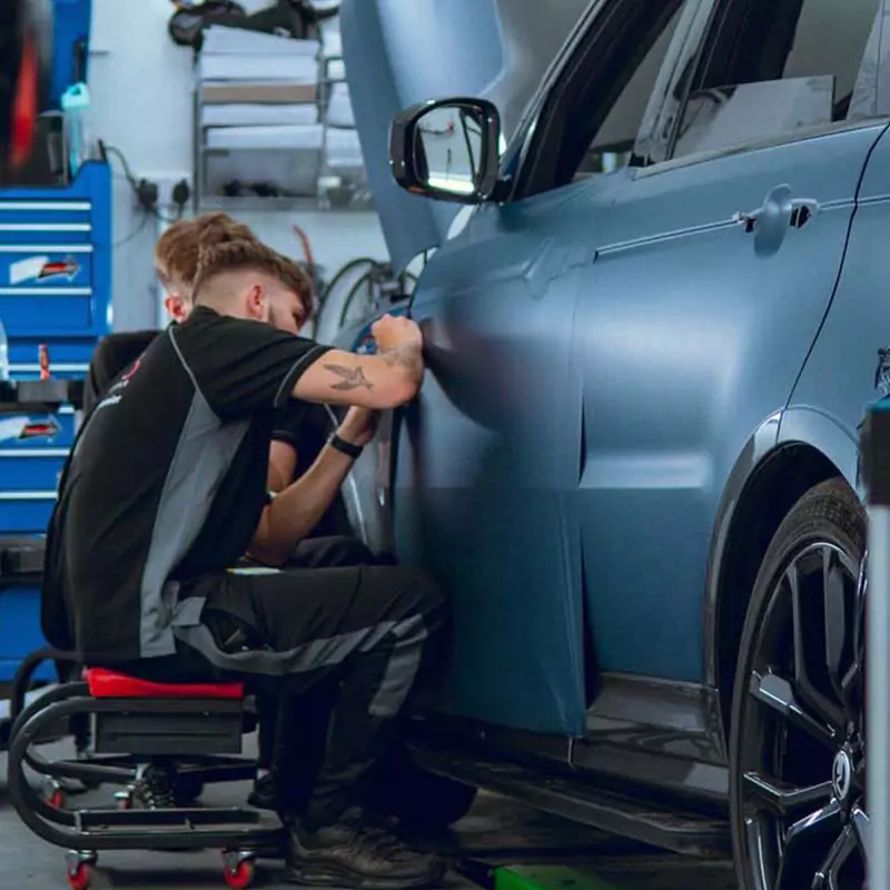 range rover being wrapped by the wrap team