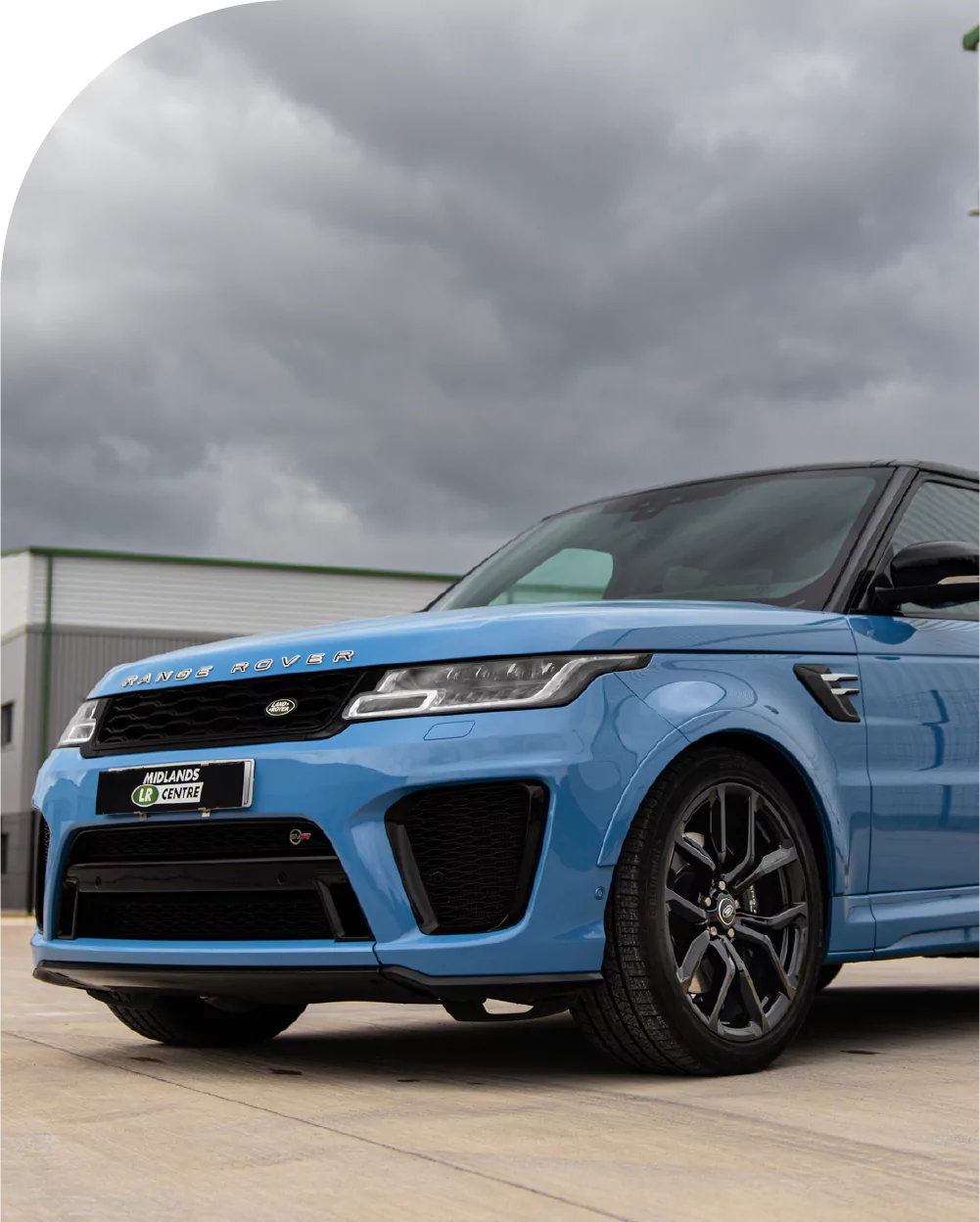 Range Rover in SVO Blue